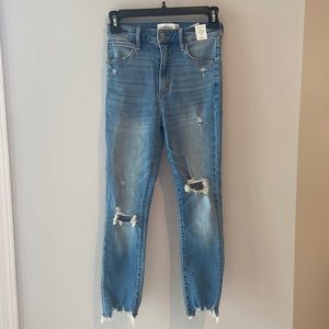 Abercrombie & Fitch High Rise Super Skinny Ankle Jeans